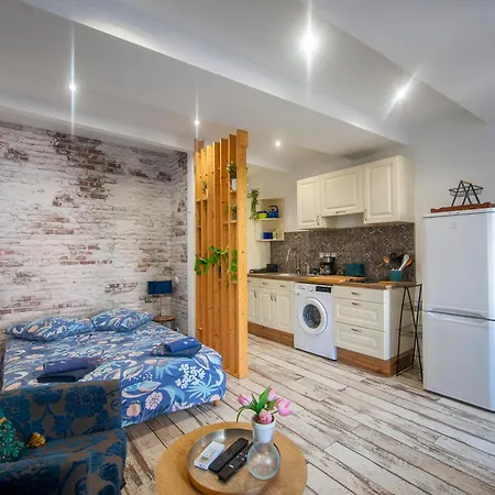 Equipe, Plein Centre * Ла-Сьота